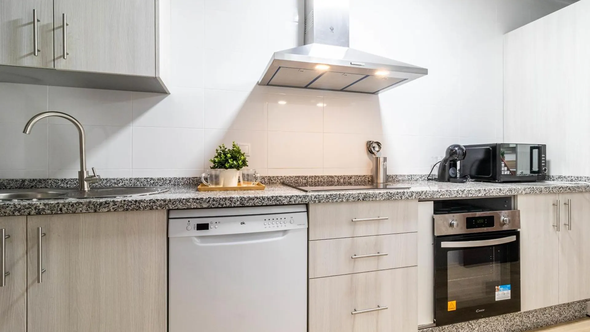 A Estrenar Pleno Centro Parking Apartment Huelva